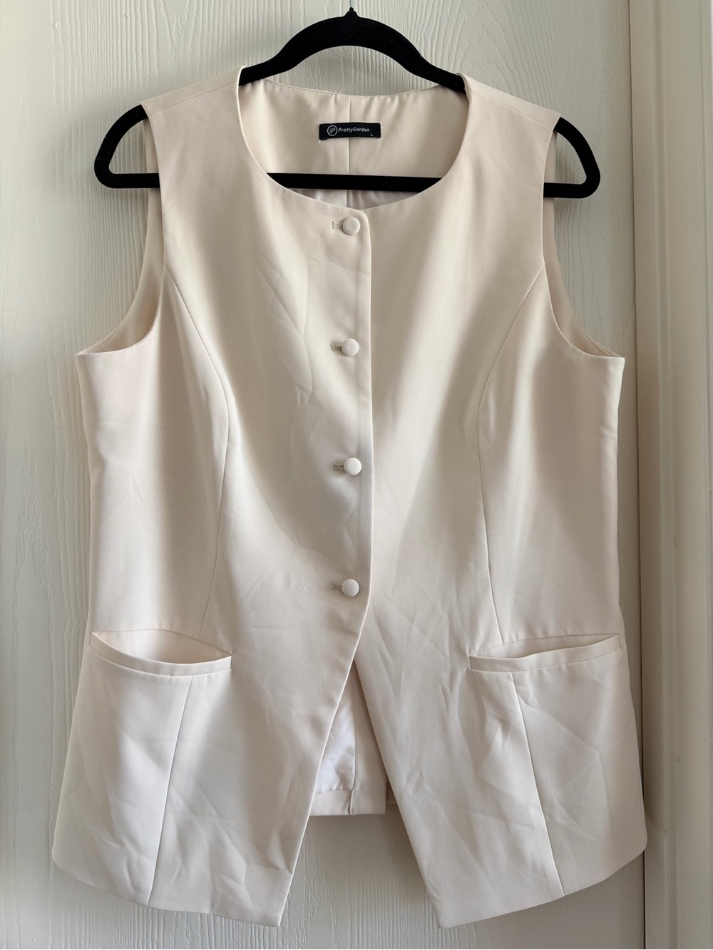 Cream Sleeveless Button-Front Blouse Vest